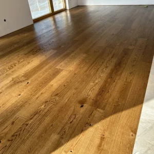 Dvoslojni gotovi parket Hrast Rustikal Raw sugar, žagan